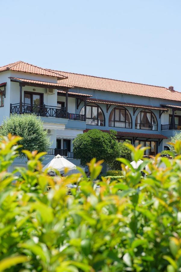 Hotel Papanikolaou イエリソス エクステリア 写真