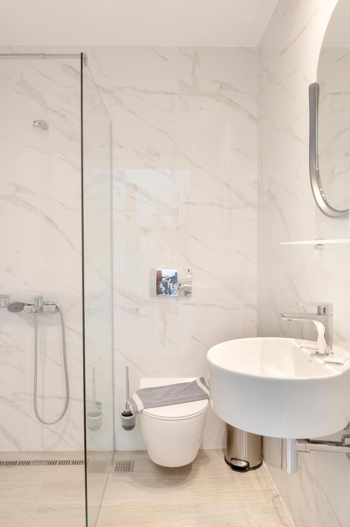 Hotel Papanikolaou イエリソス エクステリア 写真